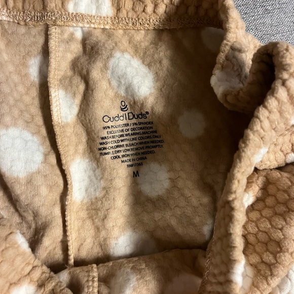 Cuddl Duds Tan and White Polka Dot Kids Pajama Set - Picture 5 of 6